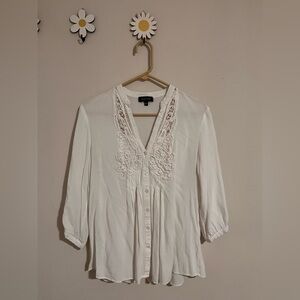 Spense V Neck White Blouse, 3/4 length Sleeves & Lace Accents size Large